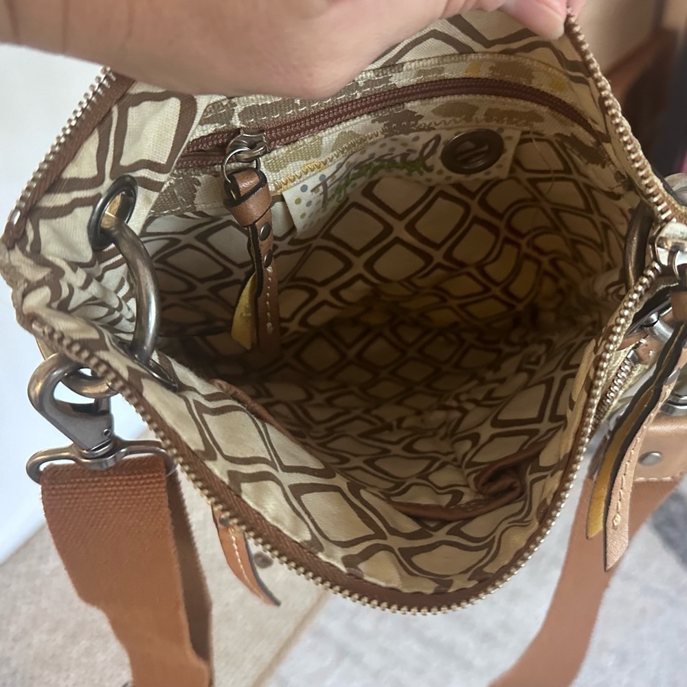 FOSSIL 🌞 Brown, Yellow & Beige Canvas Crossbody Bag - Picture 3 of 13
